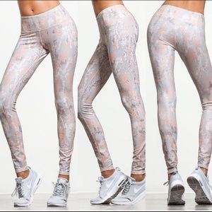 Alo Yoga Snakeskin Leggings